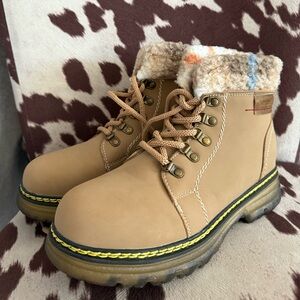 Tan Fur-Lined Lace-Up Boots